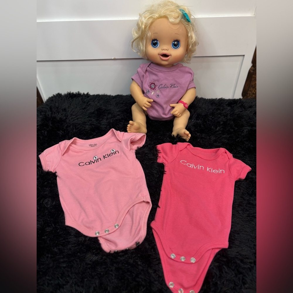 Calvin Klein Baby Girl Bodysuit Set (3) Pink & Purple Short Sleeve 0–3 Months